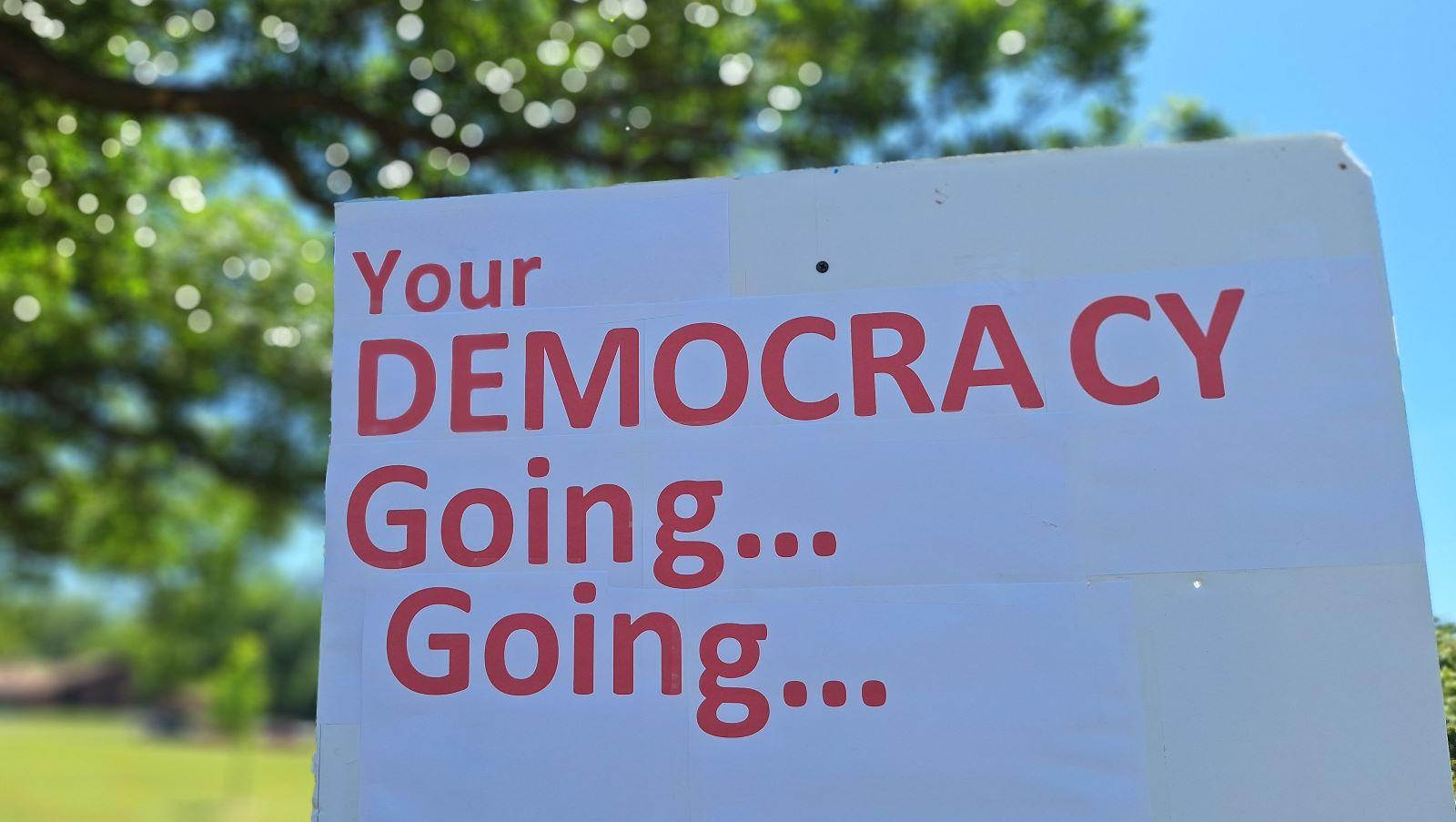 Wisconsin Rapids Protested Iran Bombing