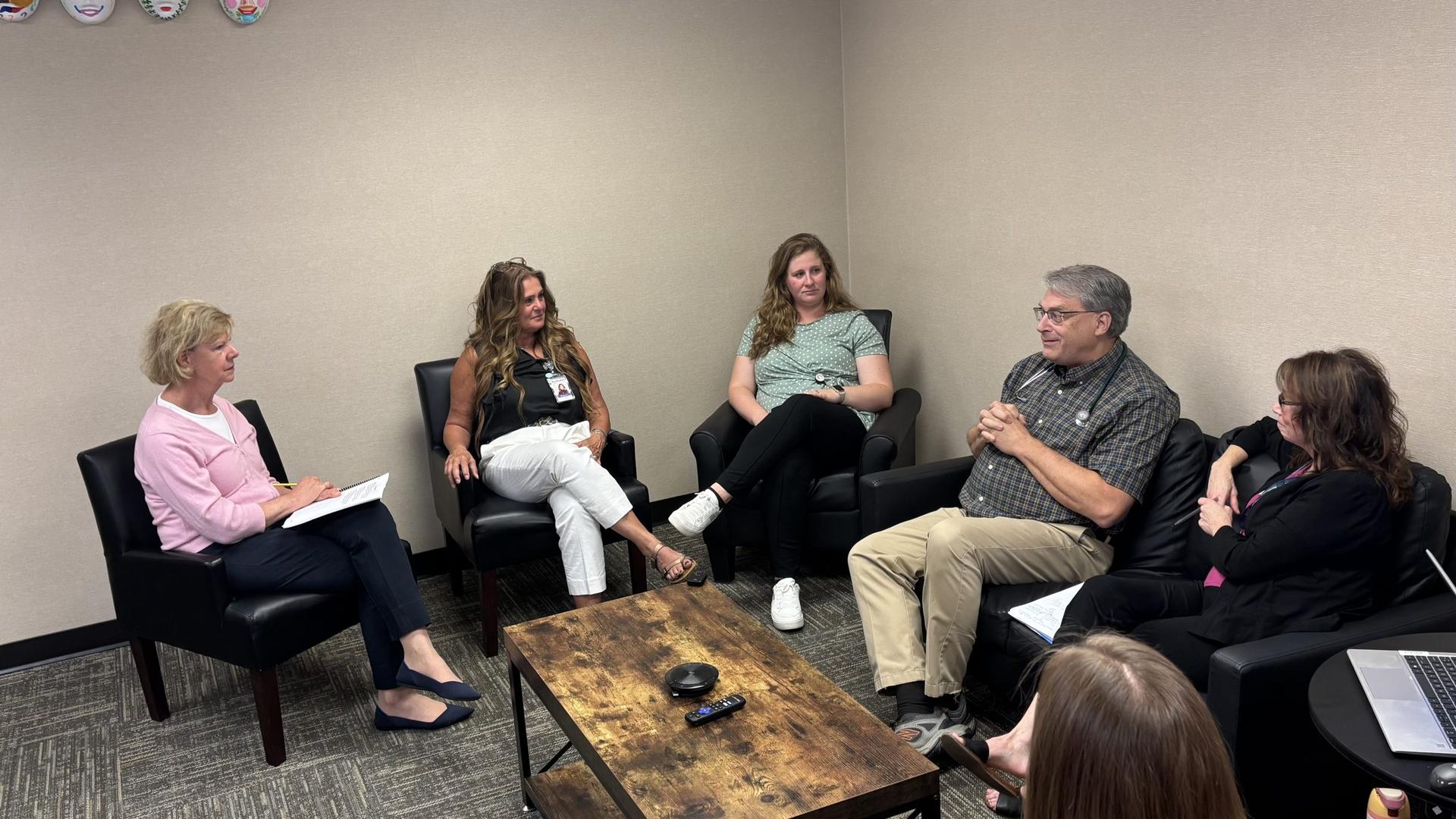 NorthLakes Community Clinic in Eau Claire Hosts Senator Baldwin