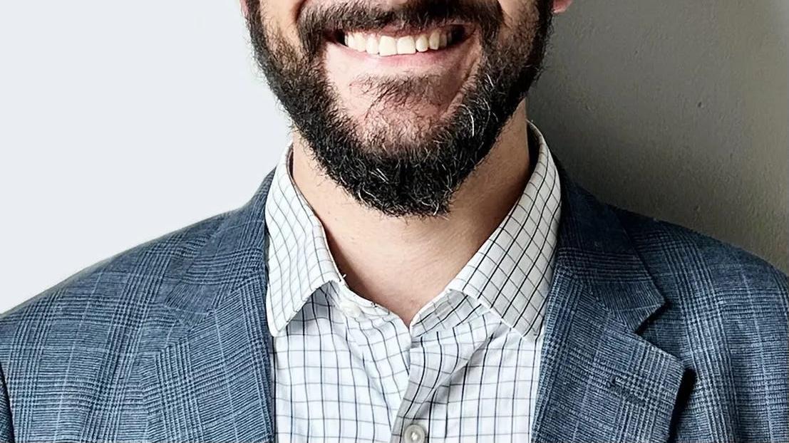 Giannis is still a Milwaukee Buck! (with Bart Winkler!)